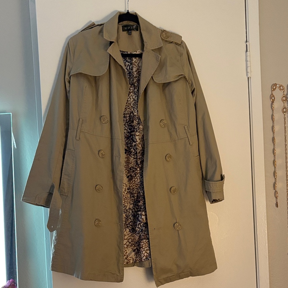 Olive Trench Coat with Textured Lining